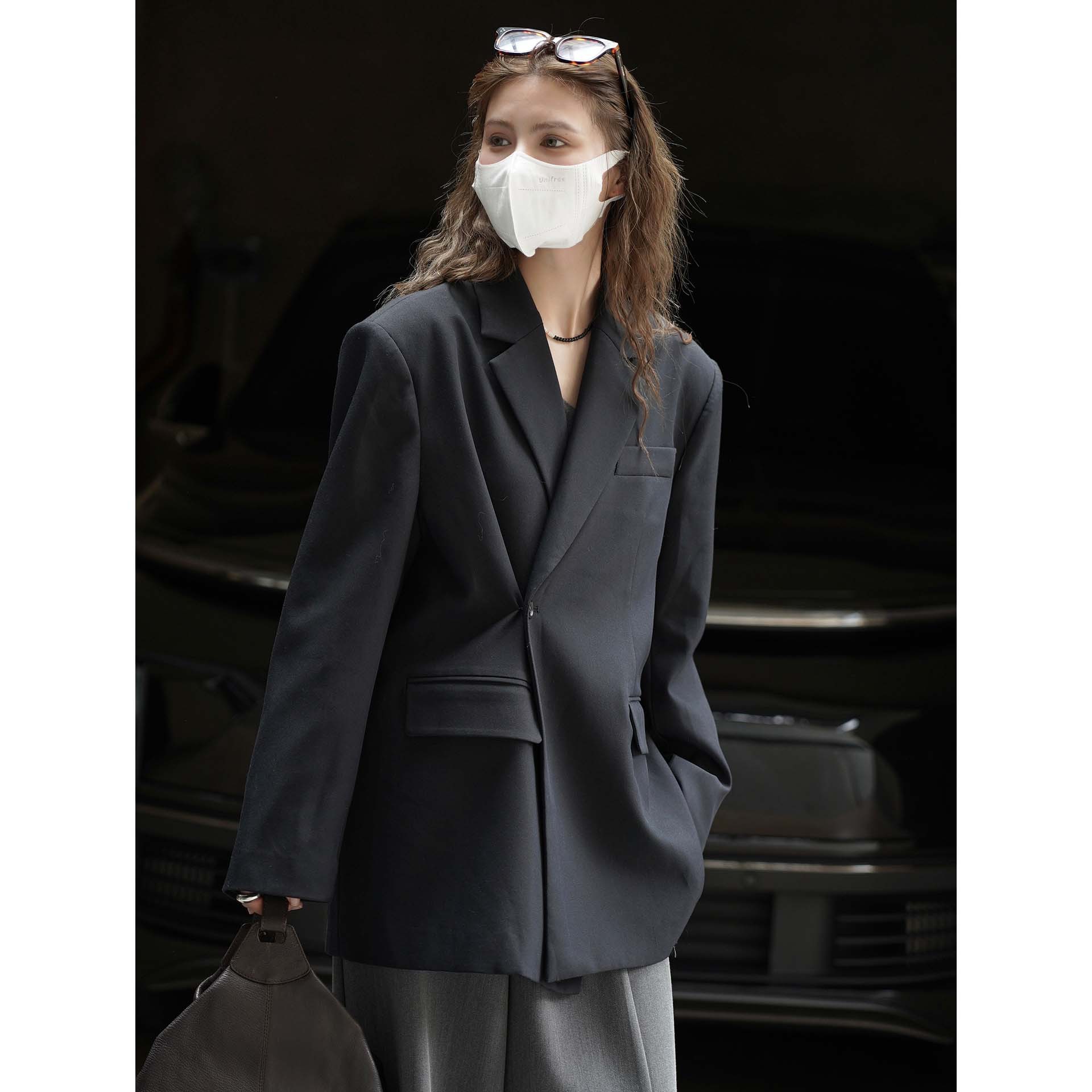 春秋新款韩系时髦设计感斜门襟后开衩西装宽松气质显瘦外套女