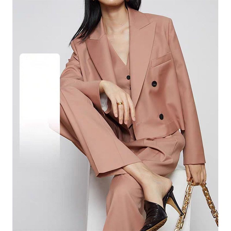 新款纯色小西装外套女三色/短款西服三件套装春秋