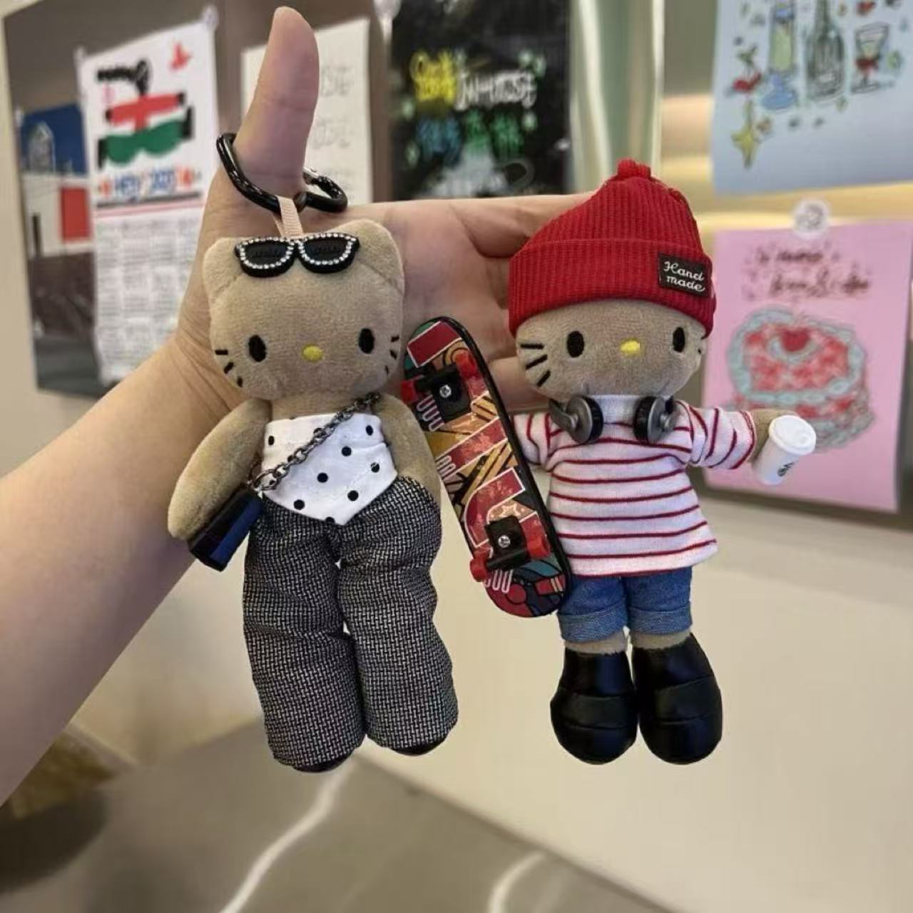 2025新款长腿辣妹黑皮kt猫小挂件包包挂件钥匙扣车载挂件礼物女