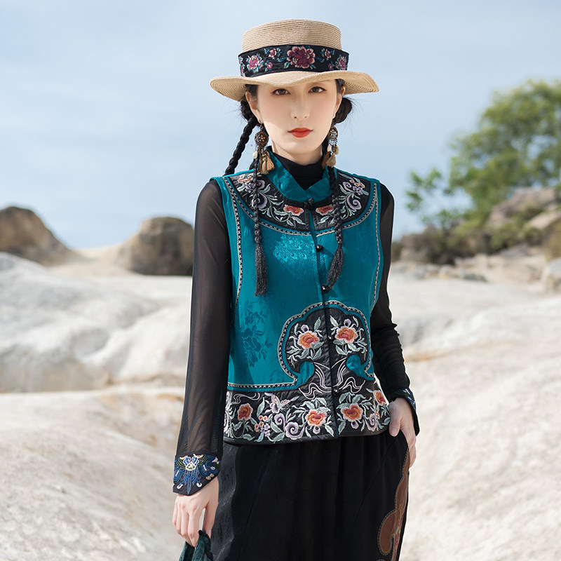 实拍民族风国风缎面提花刺绣马甲背心女春季新品立领马夹双层外套