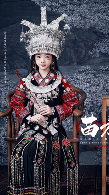 儿童苗族盛装土家族演出服摄影