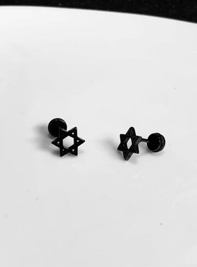 Haha仙儿 个性迷你黑色五芒星耳钉男女嘻哈耳饰 简约不掉色钛钢