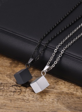 空心钛钢几何方形项链男小众百搭