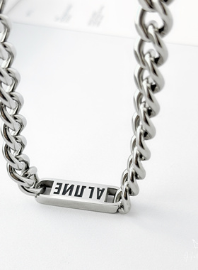 潮男配饰一字钛钢项链男锁骨链高级感嘻哈古巴链不掉色送男友礼物