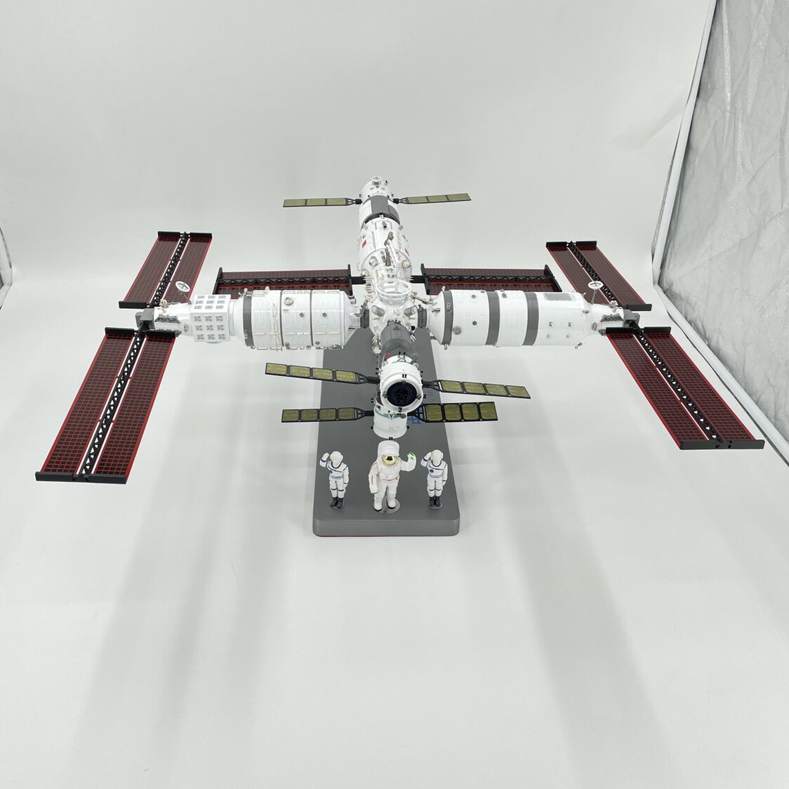 中国空间站航天模型梦天实验舱神舟飞船合金仿真太空站模型1:80