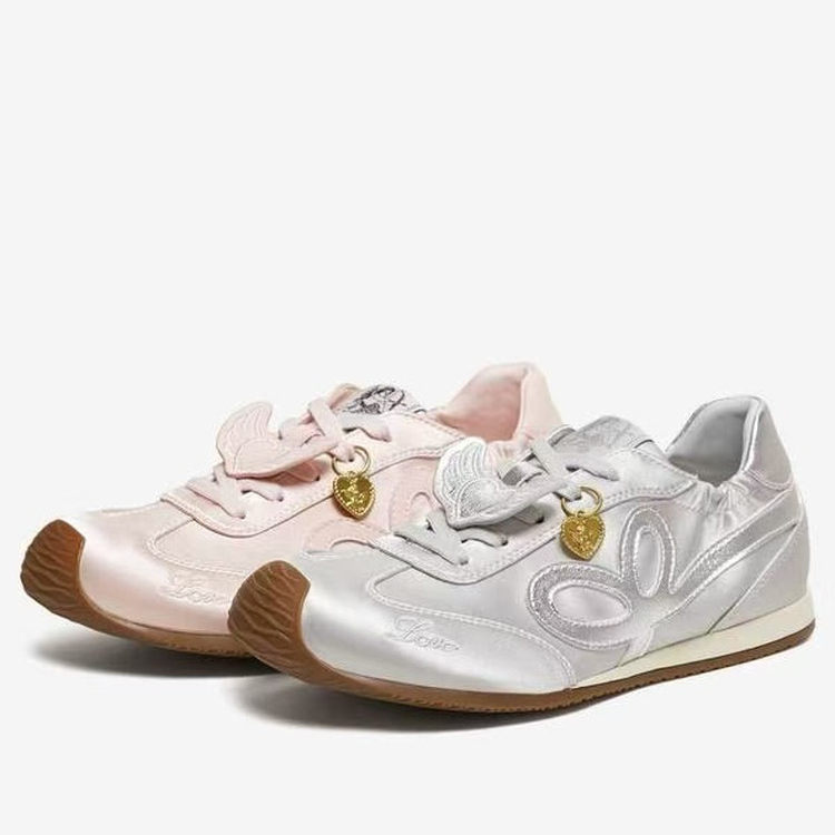 专柜正品TATA他她女鞋2026春款阿甘休闲平底户外运动鞋GTX03AM6,女鞋,德训鞋,淘宝优惠券,粉丝福利购,淘宝优惠卷