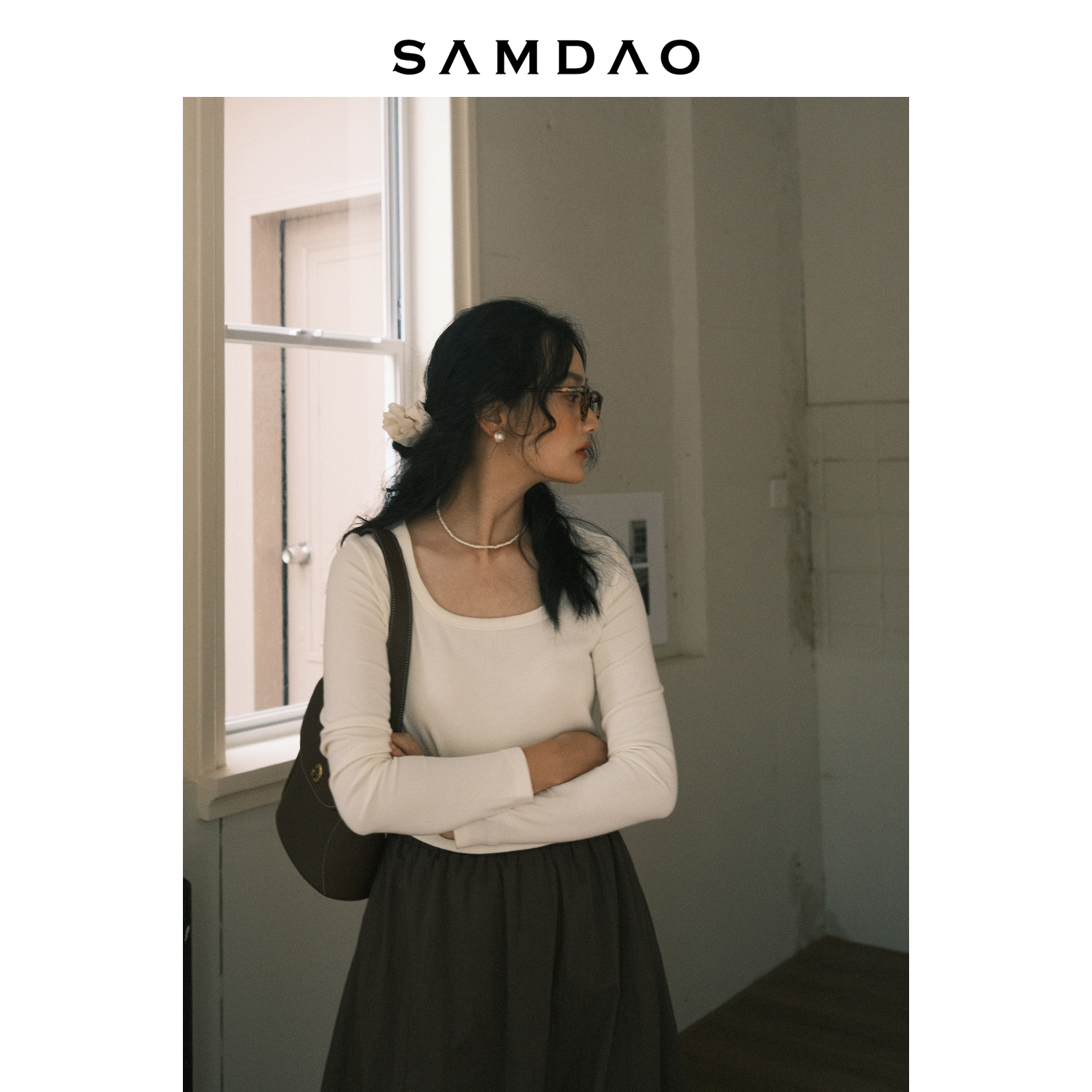 SAMDAO 天鹅颈 方领黑白长袖T恤打底衫正肩修身显瘦短款大U领上衣