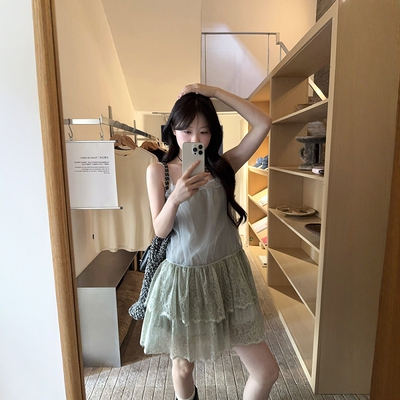 FOUR SEVEN 2026SS 重工 3层蕾丝裙摆拼接网纱吊带裙