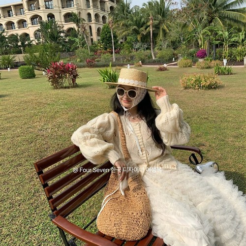 FOUR SEVEN 2026春季 韩版镂空树叶图案泡泡袖针织开衫百搭毛衣