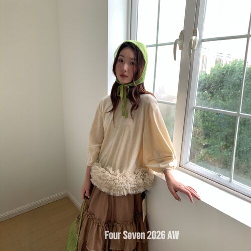 FOUR SEVEN 2026AW 韩系重工花边拼接丝绒上衣罩衫