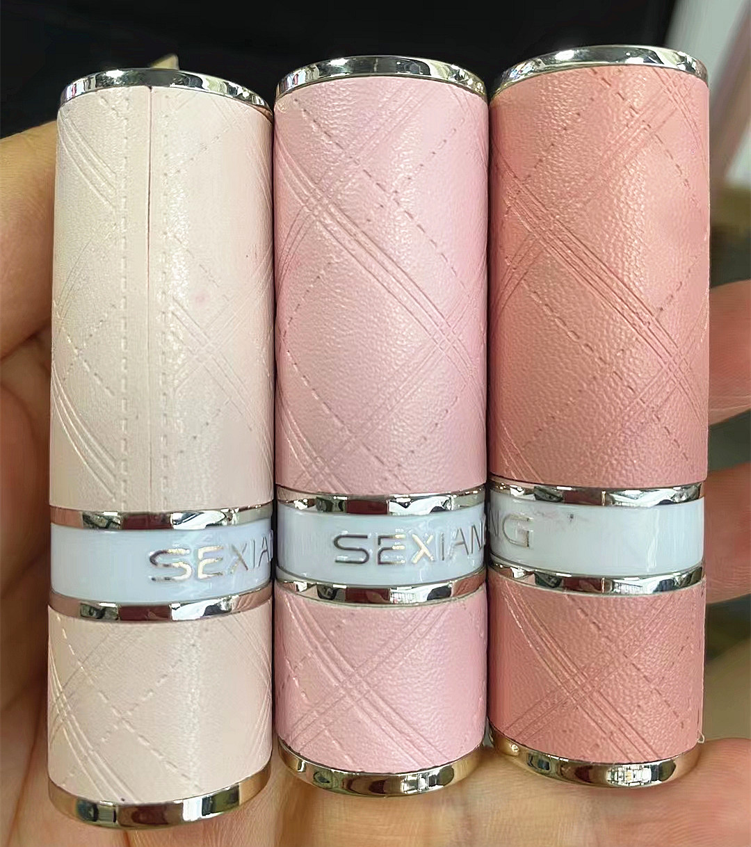 色想丝绒雾面口红持久保湿不脱色