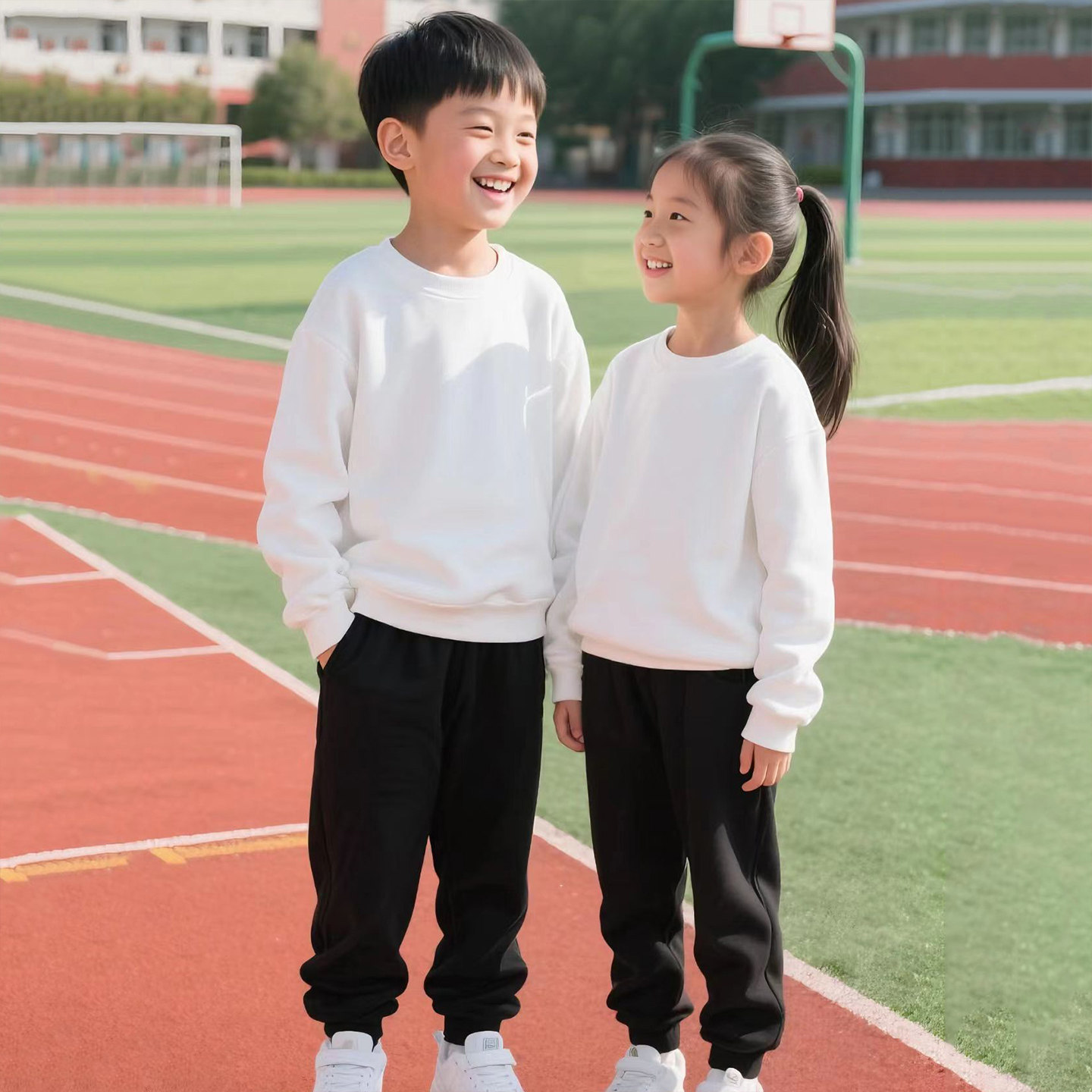 儿童白色卫衣套装春装 男童女童幼儿园小学生运动会班服上白下黑
