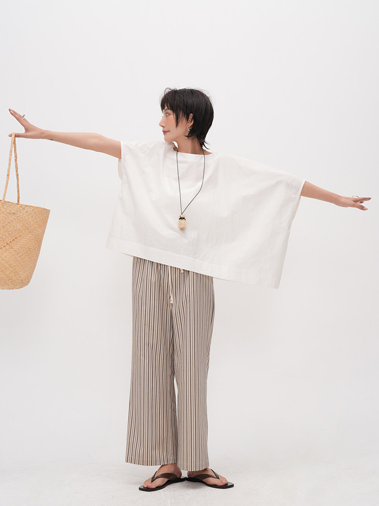 Tan Yanmi ブラックホワイトピマコットンアシンメトリックデザインレイジールーズ半袖ラウンドネックトップシャツ女性用
