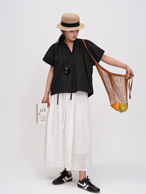 谭烟米 黑色精梳水洗棉短袖飘带领衬衫宽松显瘦V领夏季上衣女百搭