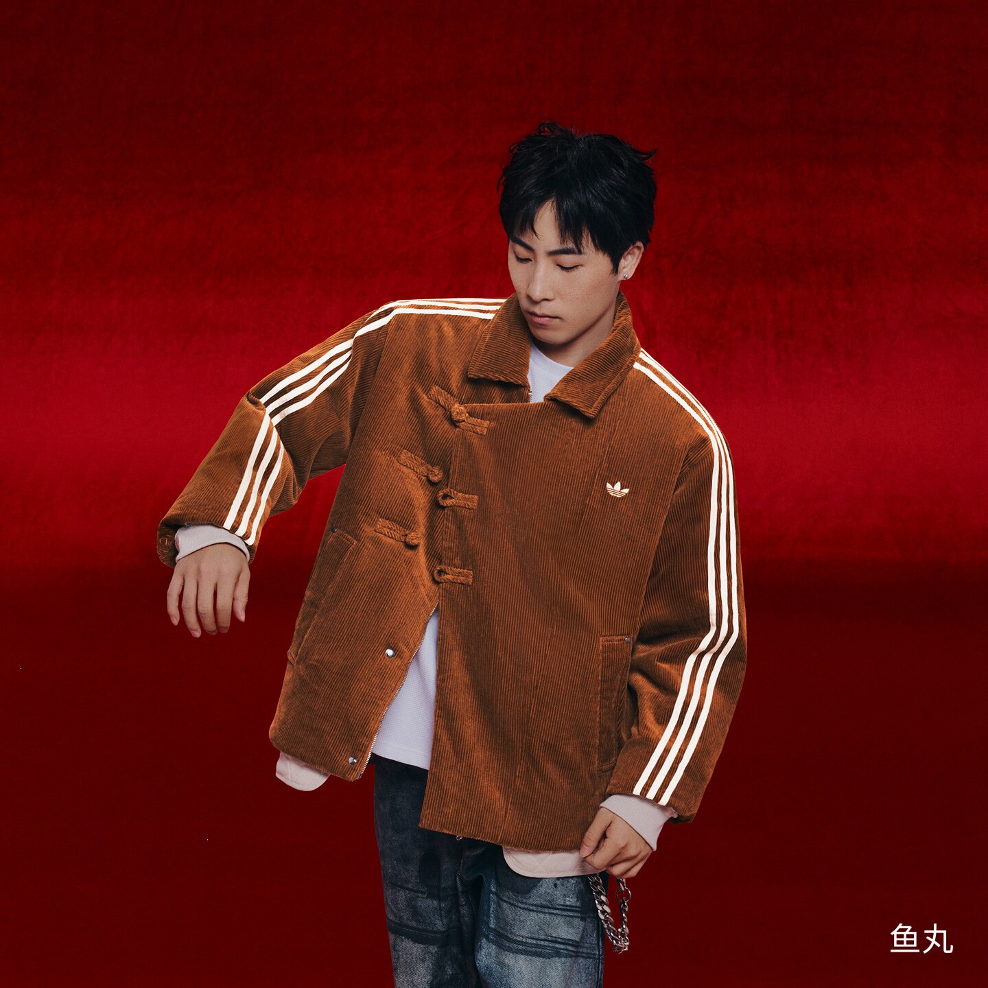 阿迪达斯三叶草中性新年款新中式保暖灯芯绒运动棉服KQ5135