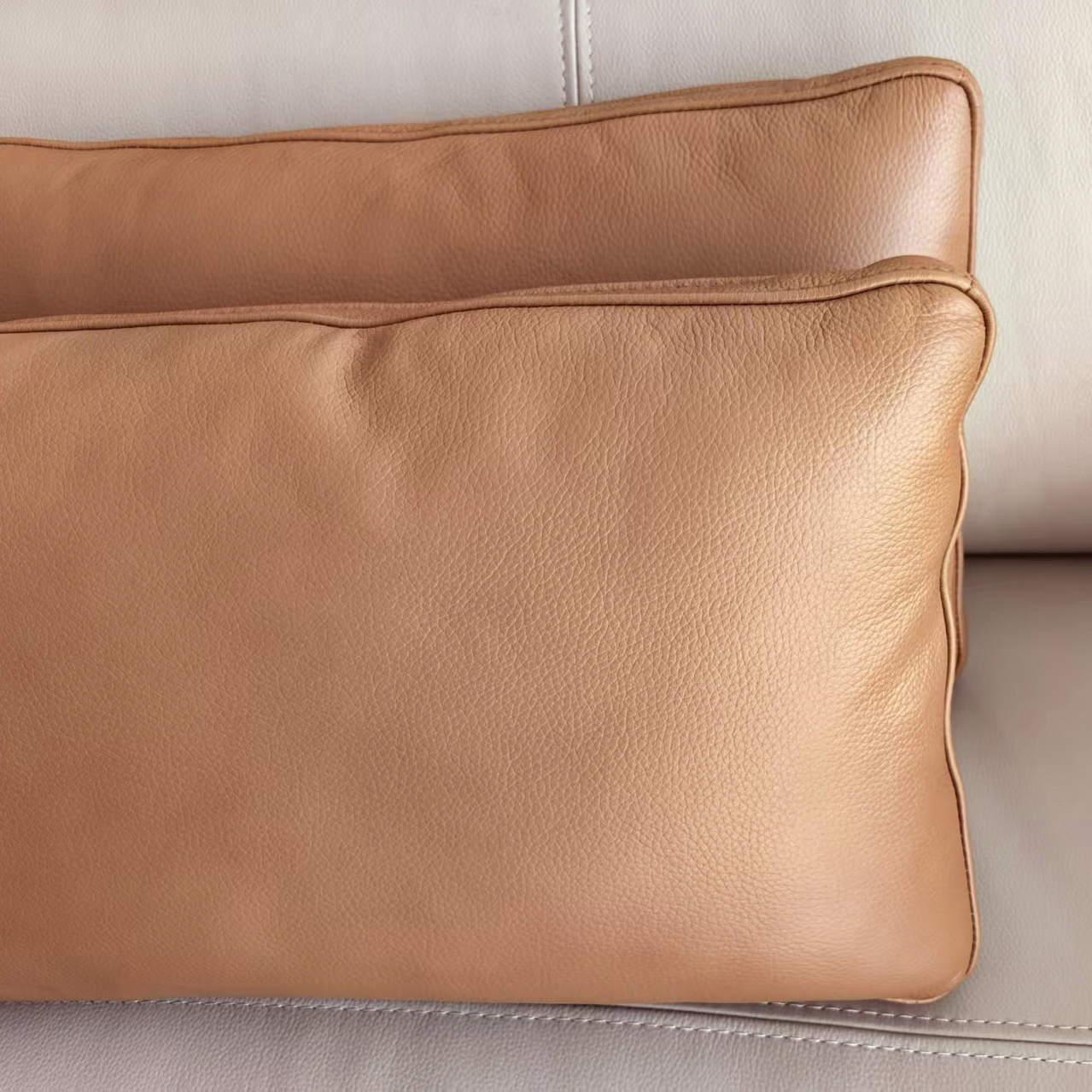 大牌剪标2024款头层牛皮腰靠