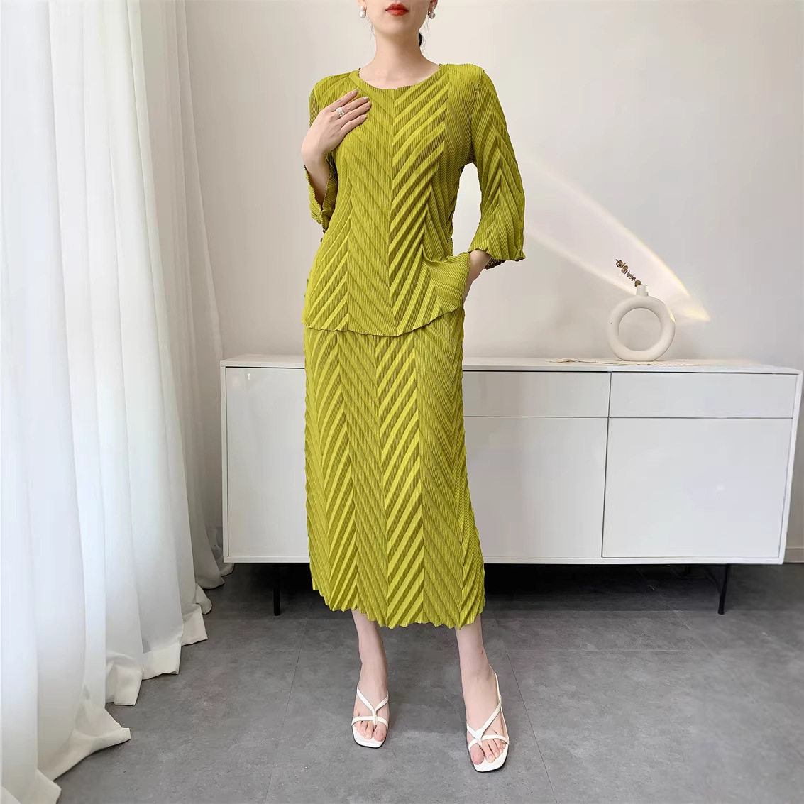 2026春季小众设计手工褶皱上衣+半裙时尚休闲大码宽松显瘦二件套,女装/女士精品,休闲运动套装,淘宝优惠券,粉丝福利购,淘宝优惠卷