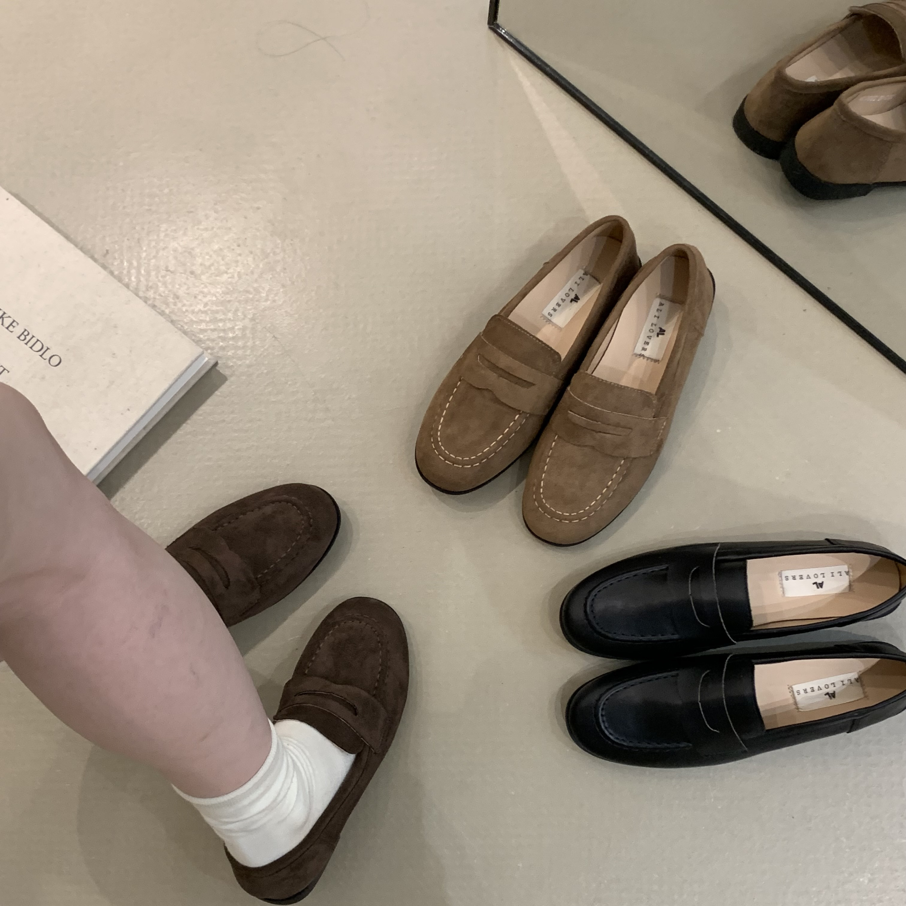 新款百搭通勤绒面休闲小皮鞋女