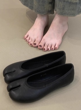 好穿必入！韩国东大门复古国简约个性分趾猪蹄鞋超软超软平底单鞋