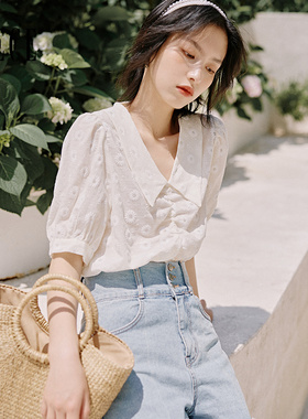 Oece春夏新款女装棉花糖小雏菊复古港味衬衫泡泡袖白色上衣