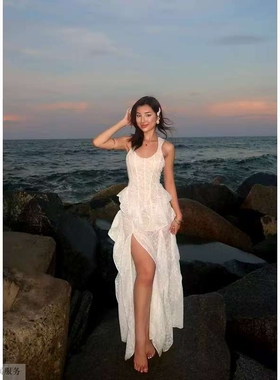 越十年越南小众resses新款甜美可爱蕾丝提花挂脖高开叉气质连衣裙