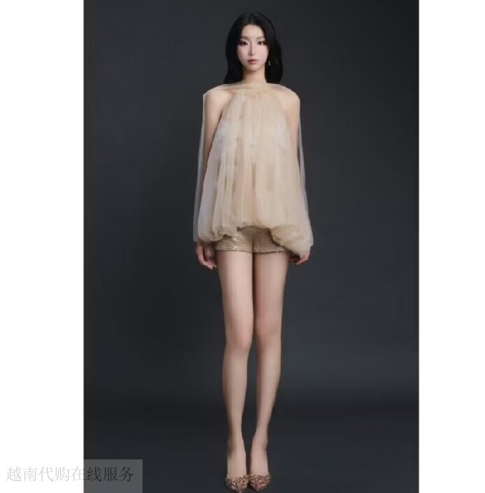 越十年越南小众topgirl新款纯欲网纱挂脖蓬蓬上衣同色系短裤套装