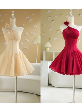 越十年越南小众品牌Sovintage新款性感立体花斜肩鱼骨收腰连衣裙