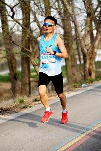 专业马拉松跑步田径五分裤短跑加速紧身压缩裤男竖纹不磨裆零阻力