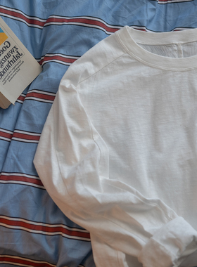 【内外穿搭皆适宜】几立 基础配色的竹节棉分割设计长袖圆领T恤