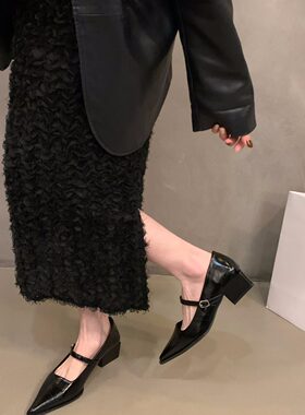 法式气质中高跟黑色尖头单鞋女鞋子2026新款春秋冬季玛丽珍晚晚鞋