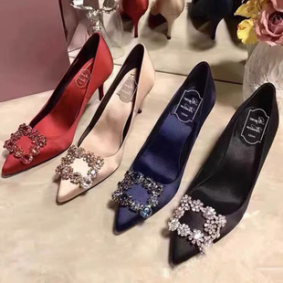 rv水钻尖头黑色高跟鞋2025新款绸缎细跟婚鞋秀木服新娘鞋方扣单鞋