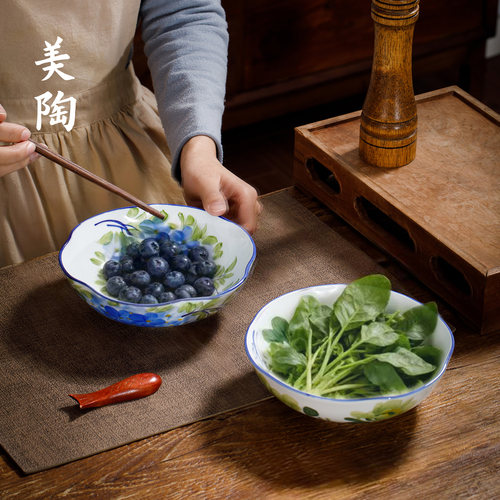 景德镇制中式手绘釉下彩花口深盘