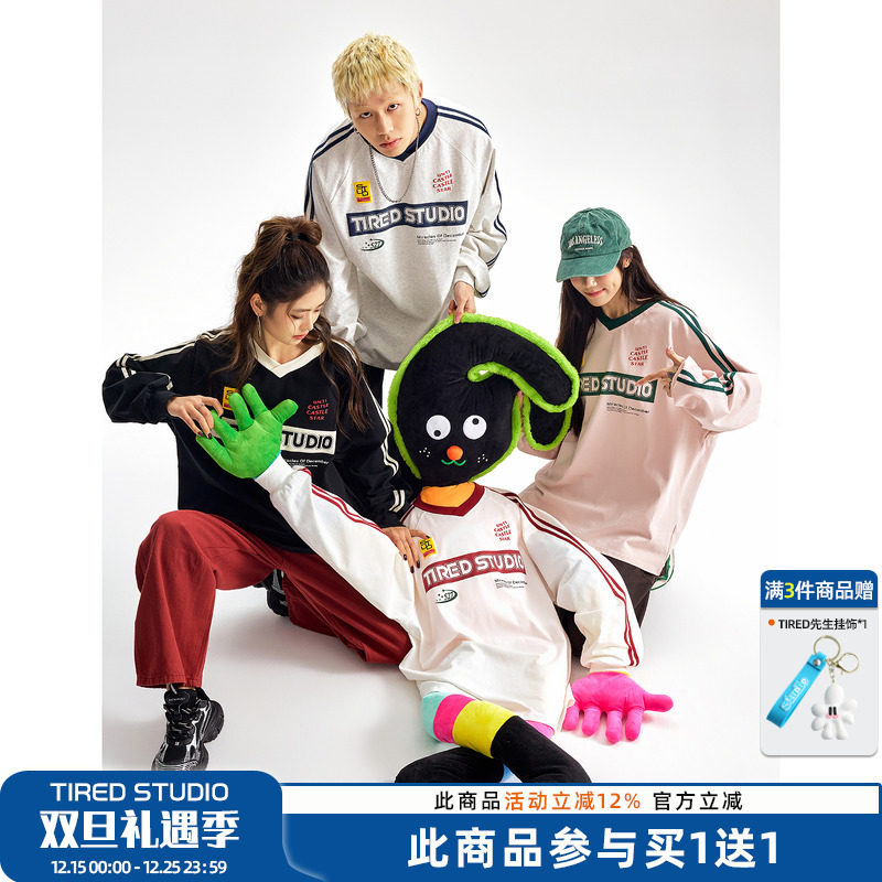 印花TIRED宽松圆领卫衣