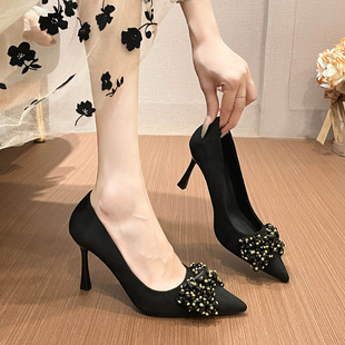 女 配裙子通勤OL职业尖头气质单鞋 2026春夏新款 水钻浅口细跟高跟鞋