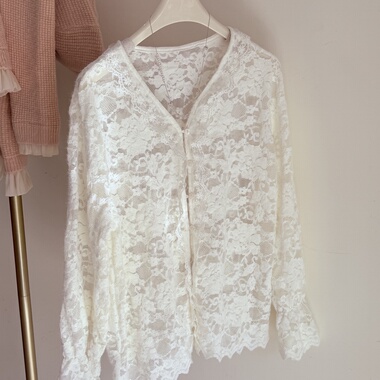 JennieHZ杏色法式V领气质缕空蕾丝衫女长袖开衫叠穿内搭衬衫