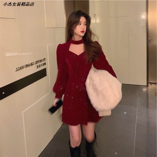 高级感赴宴千金裙子女收腰金丝绒新年本命年红色blingbling连衣裙