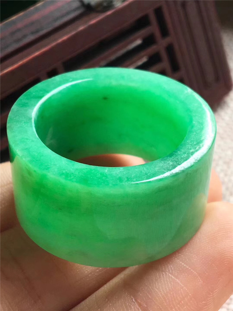 简安翡翠缅甸天然a货老种冰辣绿玉扳指翡翠细腻大气男
