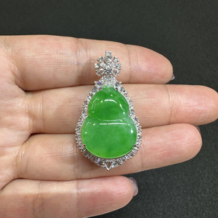清仓 缅甸A货冰种阳绿葫芦翡翠吊坠18k金钻石满绿翡翠绿葫芦挂件