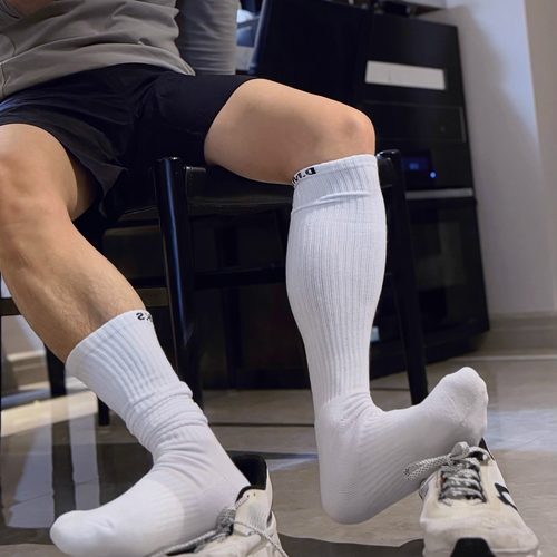 D.M黑白男袜子纯色高筒袜子黑白休闲毛圈底加厚字母加厚长筒运动