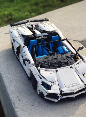 乐高科技 MOC零件包 兰博基尼 Aventador SVJ Roadster 超级跑车