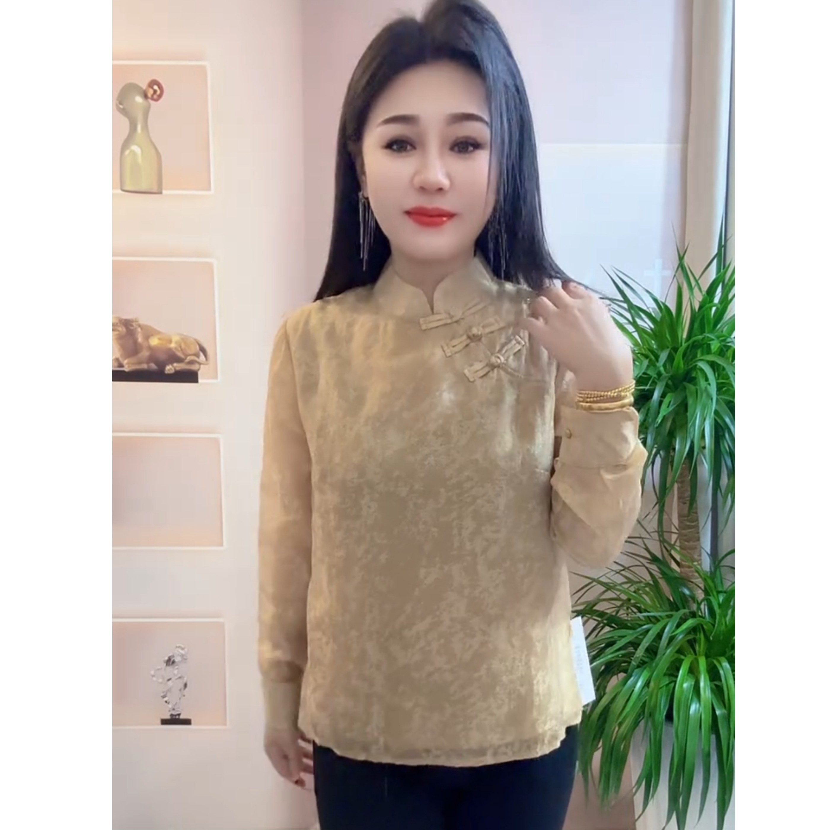 2026春秋季节新中式风立领盘扣衬衫女长袖宽松高级感气质上衣高级