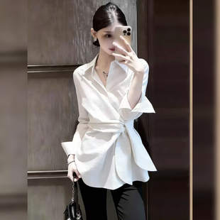 高级感翻领设计感收腰绑带白色衬衫2026春女新小众上衣气质打底衫