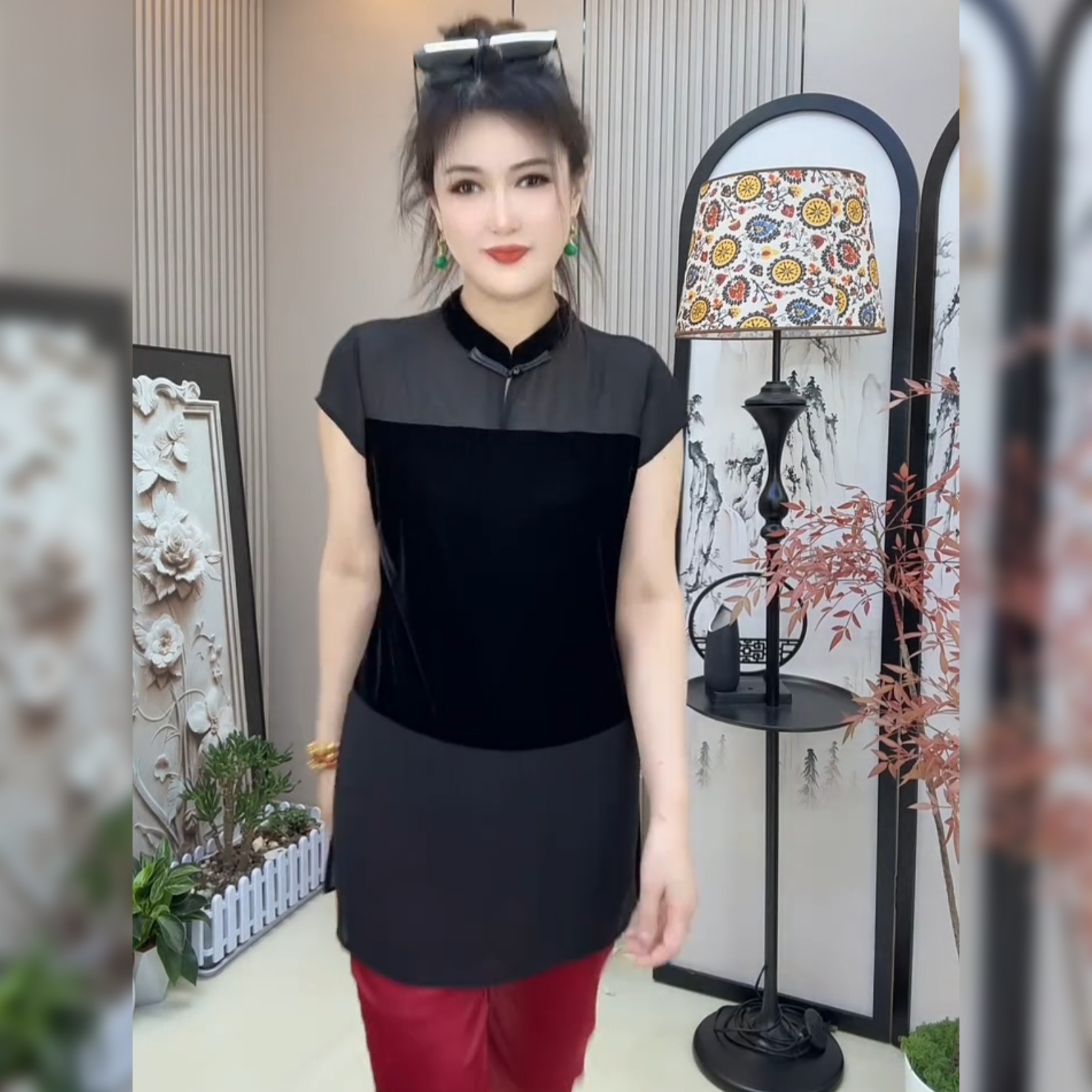 法式复古雪纺衫拼接丝绒衬衫女夏薄盘扣收腰中款衫轻奢气质打底衫