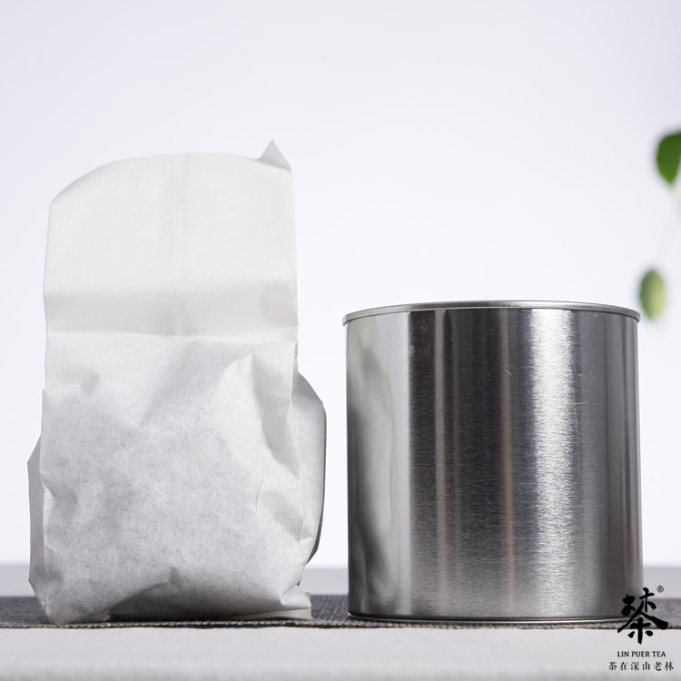普洱茶(生)老料新压 2001年布朗山曼陇老寨大树龙珠(200克)