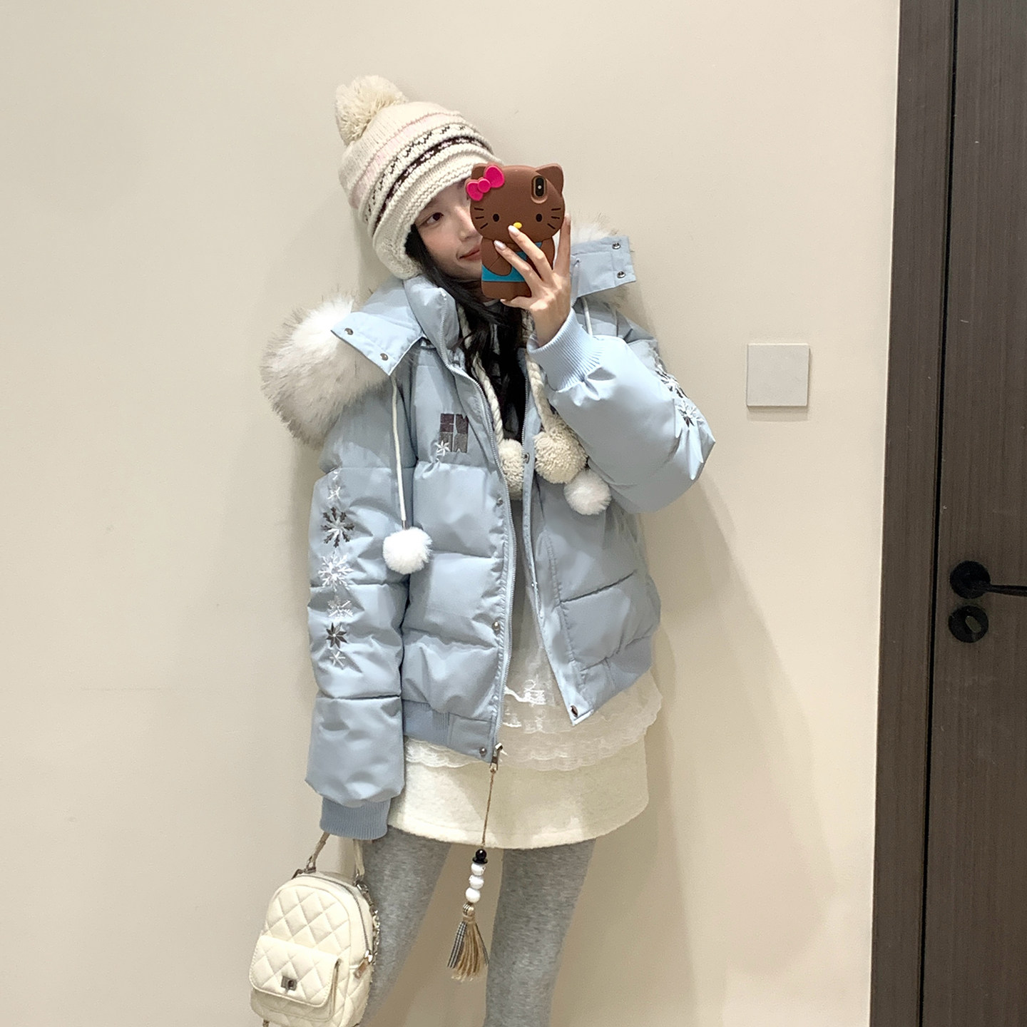 甜美可爱风刺绣雪花棉服女学生短款大毛领连帽加厚保暖小个子棉袄