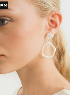 pixiemarket欧美新款亚克力时尚耳环气质个性潮人简约耳钉耳坠女