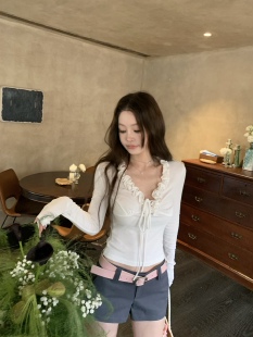 针织上衣2026春夏季 木耳花边绑带修身 气质显瘦纯色5623 HOLDER