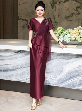 婚礼喜妈妈喜婆婆修身订钻礼服长裙优雅显瘦气质宴会连衣裙酒红色