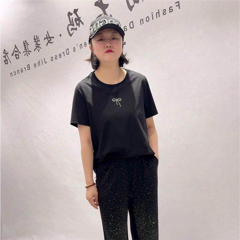 芮娜依莲时尚2026夏打底1901圆领短袖T恤大码女装胖妹妹显瘦半袖
