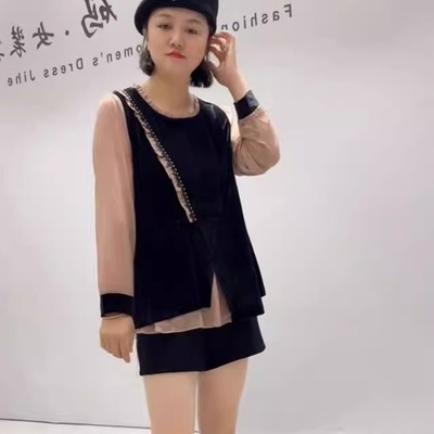芮娜依莲2025秋季打底T恤